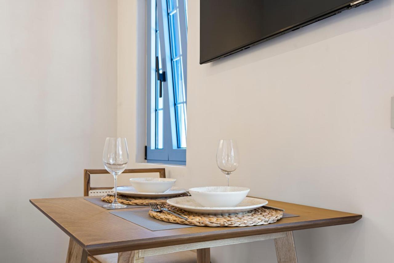 Tellion Suites อาโยส นิกีตัส ภายนอก รูปภาพ