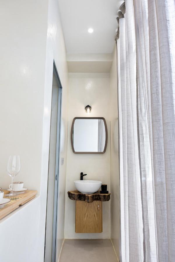 Tellion Suites อาโยส นิกีตัส ภายนอก รูปภาพ